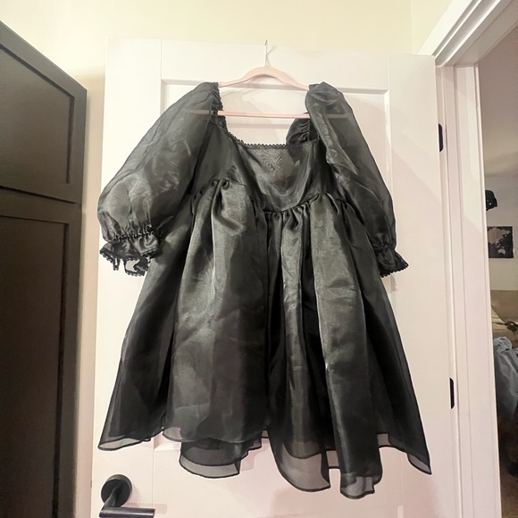 SELKIE BLACK PUFF DRESS - Picture 2 of 5